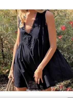 Women’s Black Lace-Trim Sleeveless Babydoll Dress